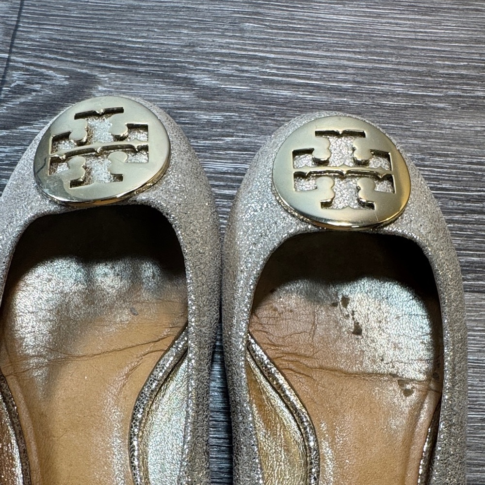 Tory Burch Metallic gold flats woman’s 7.5 (s86) - Picture 2 of 9